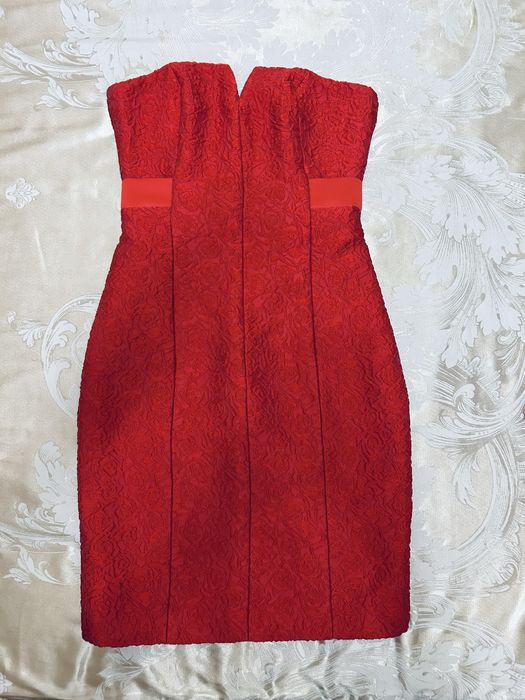 Продаю очень красивое коктельное платье