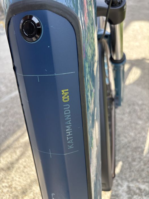 Bicicleta electrica Cube Kathmandu ebike