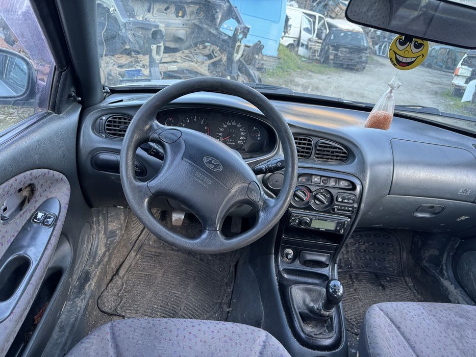 Hyunday Lantra 1.5i 88hp 1997г На Части