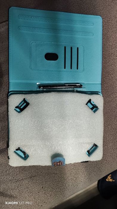 Husa Universala l pentru tablete de 8-10,5 inci