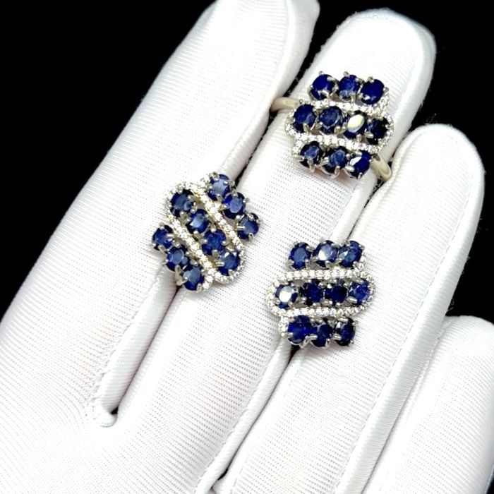 Комплект с натуральными Сапфирами