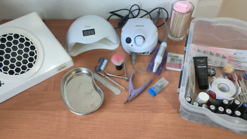 Продам маникюрный набор