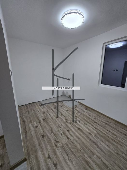 Етаж от къща в Варна-Галата площ 107,двор147кв.м.- цена 220000