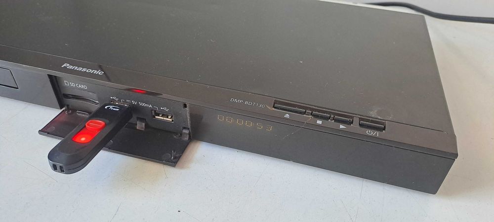 Media Player Panasonic DMP BDT 130 – USB / MKV / 3D HDD – cu telecomanda