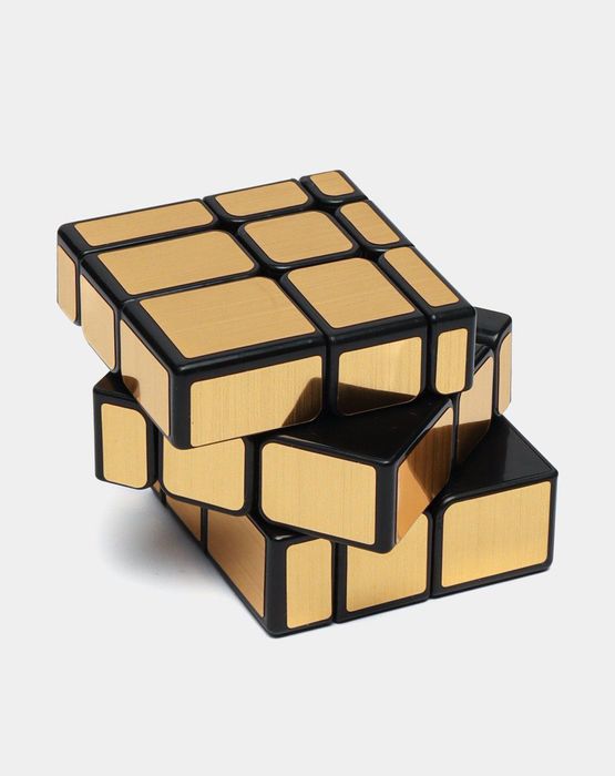 Уникальный кубик Рубика трансформер.