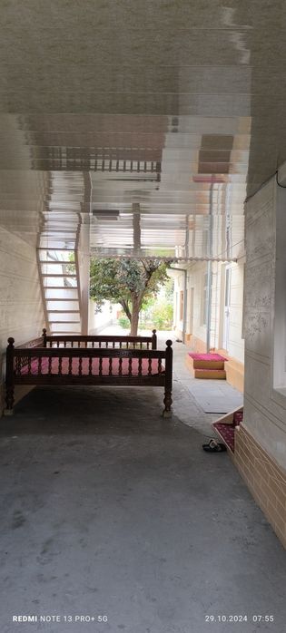 uchastka sotiladi yunsobod 6 kv

maxalada