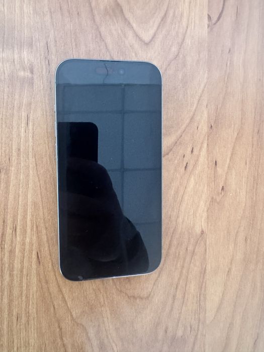 Продам iphone 15 pro