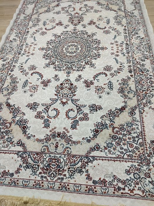 Продам ковёр для комнаты