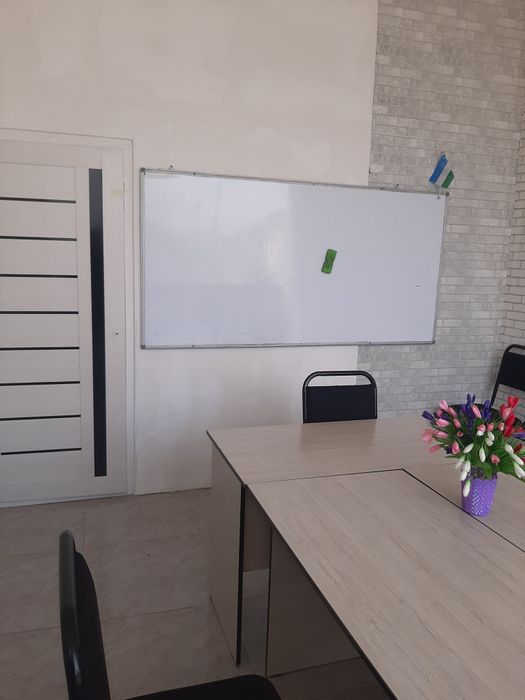 Parta, stul o'quv markazi uchun sotiladi