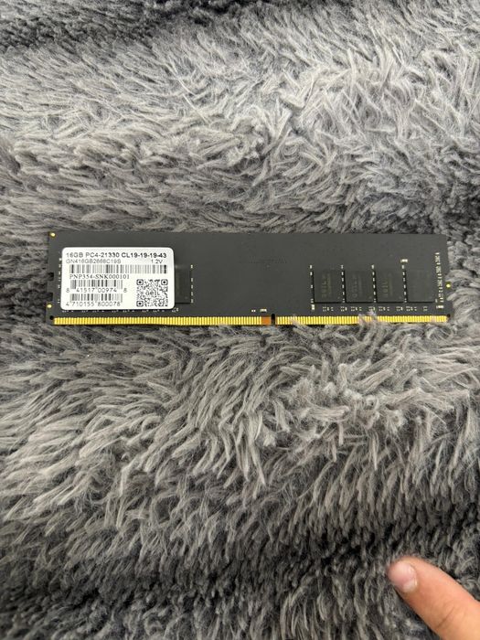 ОЗУ оперативная память ddr4 16gb*1 2666hz