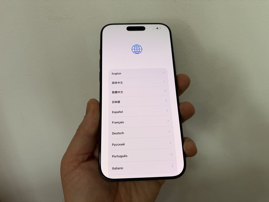 Iphone 17 Pro Max, Deep Blue, pentru piese/recarosare