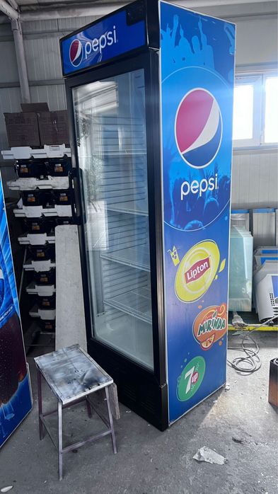 Vitrina frigorifica verticala mica simpla