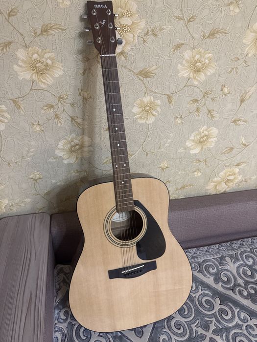 Гитара yamaha f310.