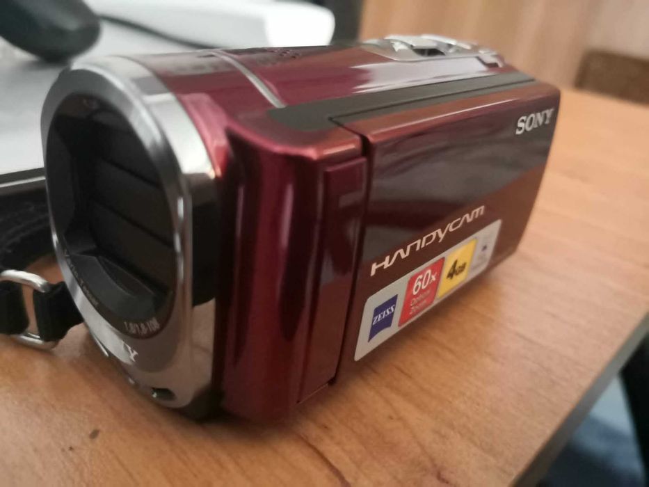 Видеокамера Sony DCR SX34