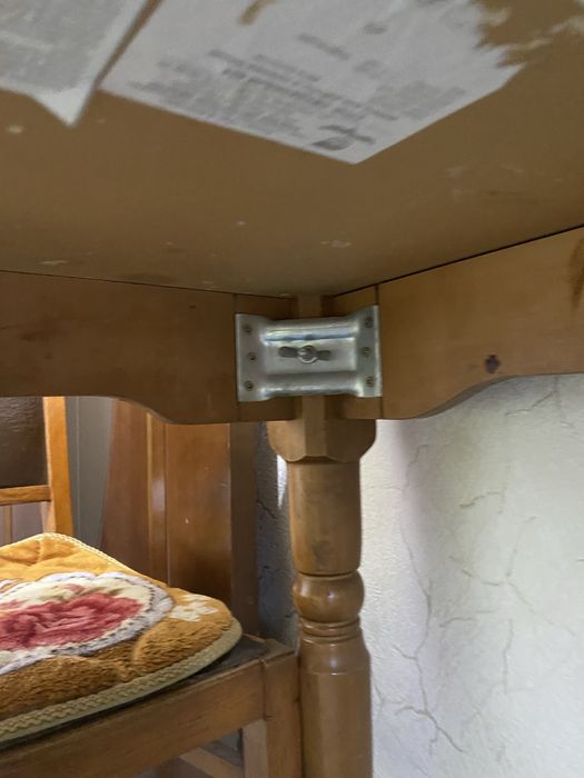 Стол продается бу за 15тыс