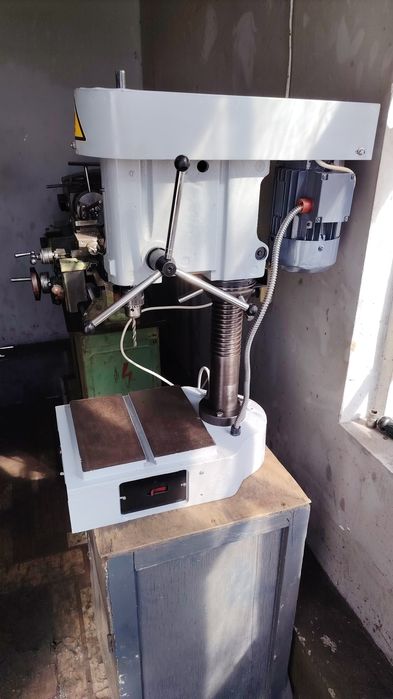 Sotladi Sivrlni Stanok xolati zor kam ishlagan shpindl lufti yuq