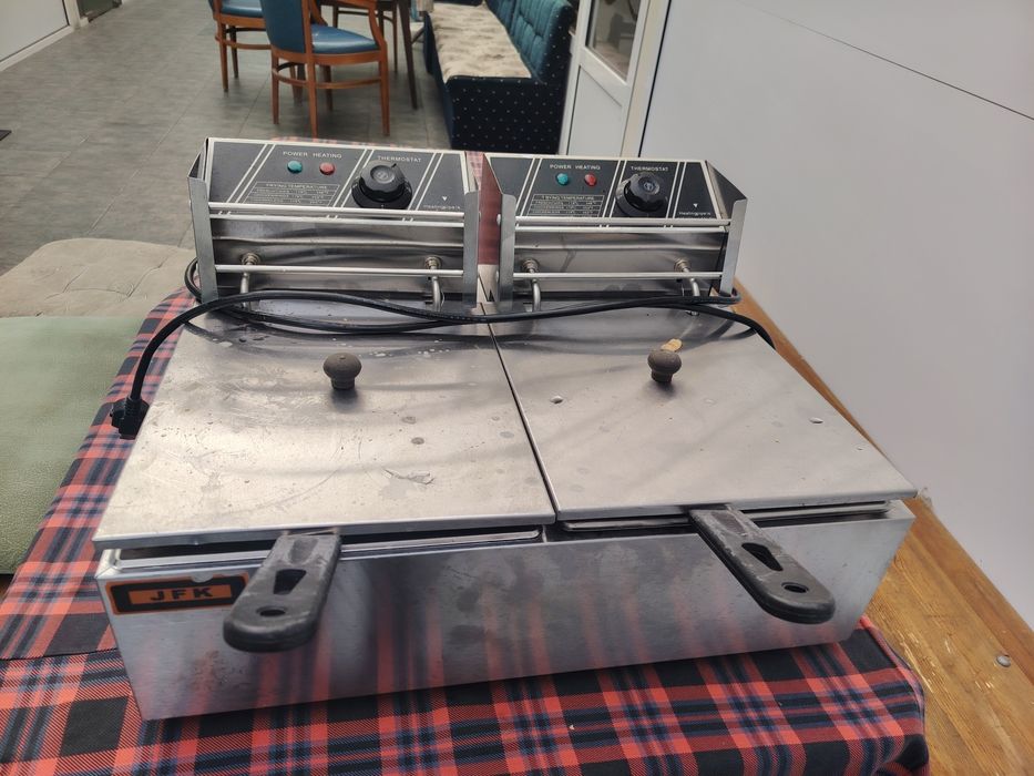 Фритюрник, професионален работещ