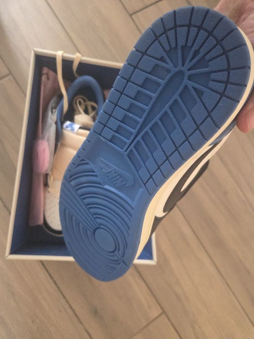 Jordan 1 travis scott fragment noi full box