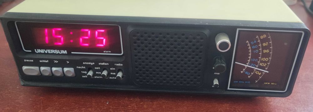 Vand Radio vechi (1971) Universum VR1971
