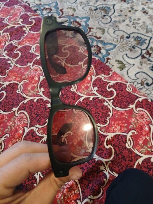 Kamerali achki 3xil rang oynasi bor oq yodiviy qora