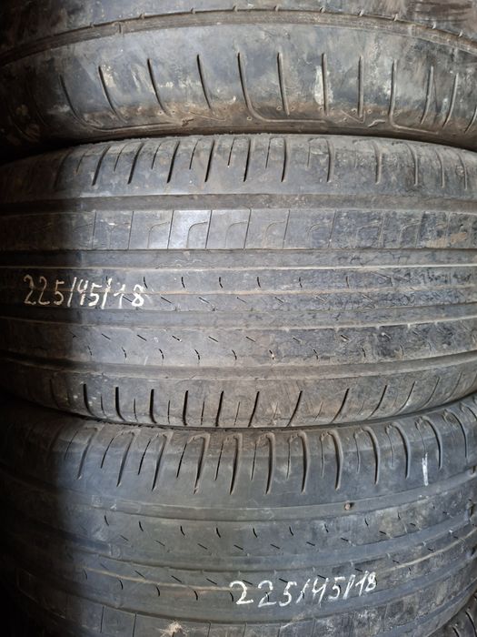 Продам шины. 225/45/18 бриджистон