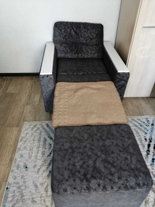 Продам мебельный комплект