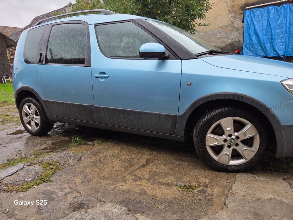 SKODA Roomster 2012 — imagine 2