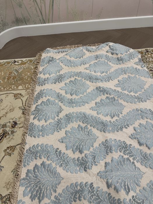 Продается дивандек на диван и на 2 кресла