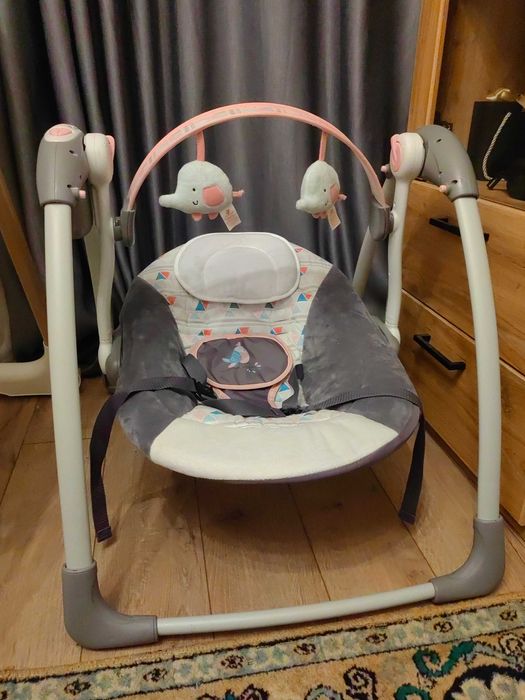 Продам качалку детскую