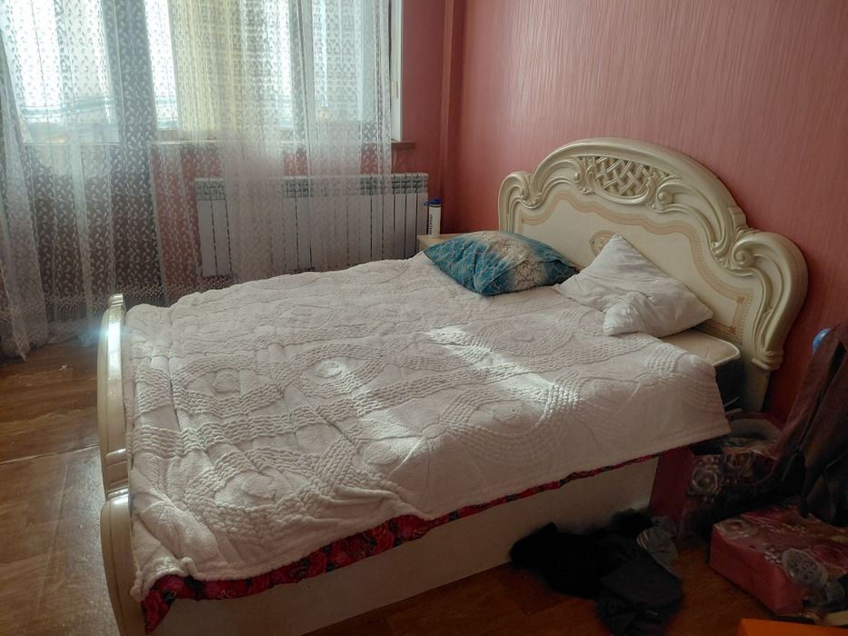 Продаю спальный и сундук