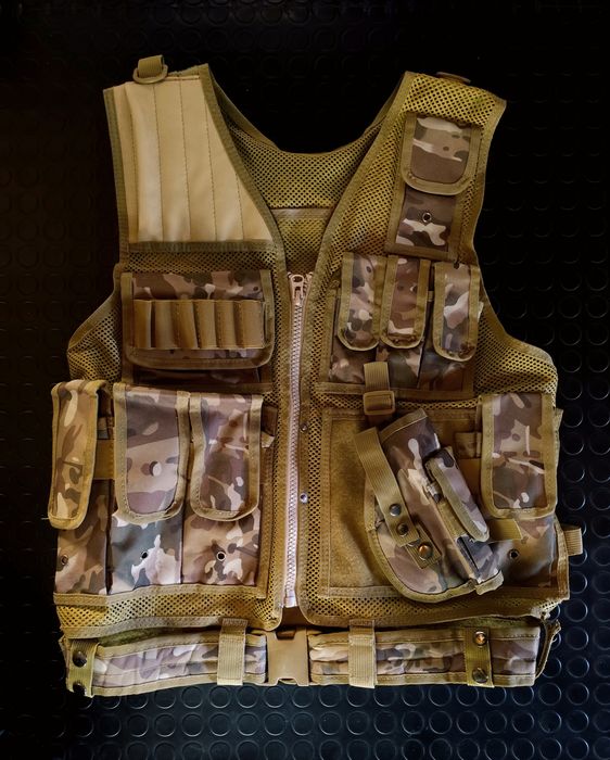 Жилетка за Airsoft. Бронежилетка за ейрсофт. Протекторна жилетка. Airsoft оборудване.