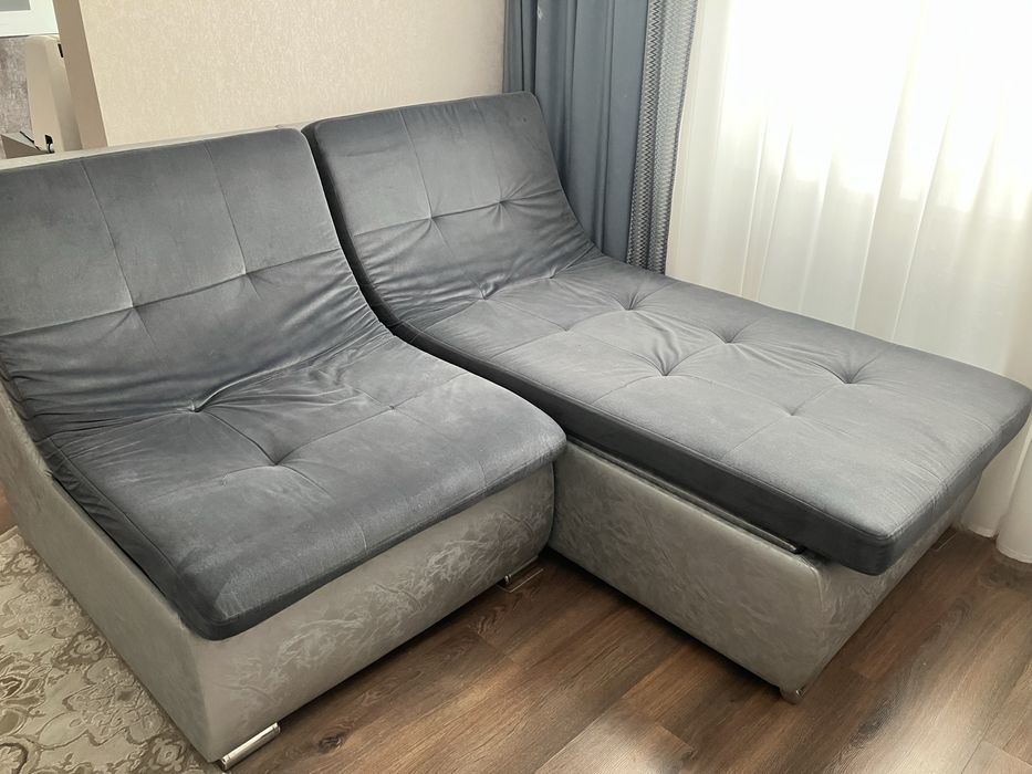 Диван большой, просторный