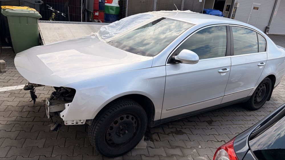 Vand VW Passat 2010 pentru piese