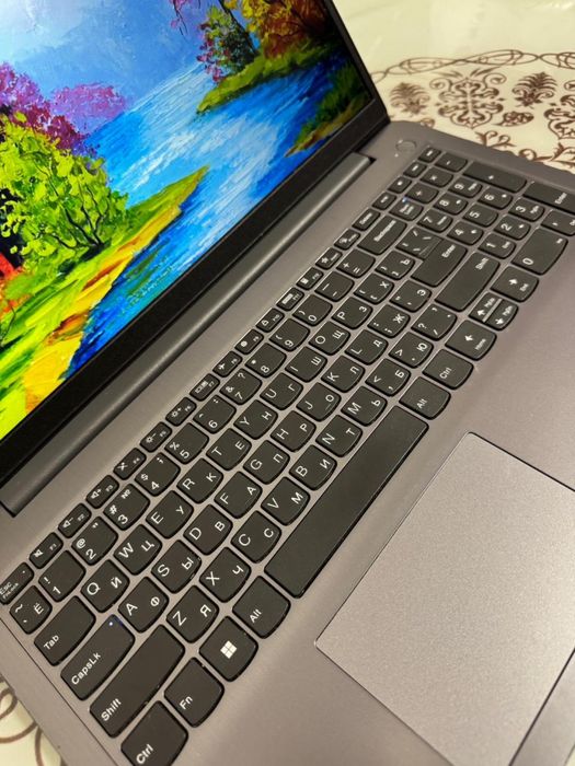 Продам ноутбук Lenovo ideapad 3