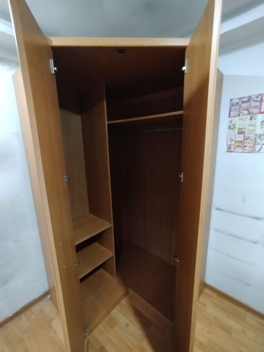 Продам шкаф угловой