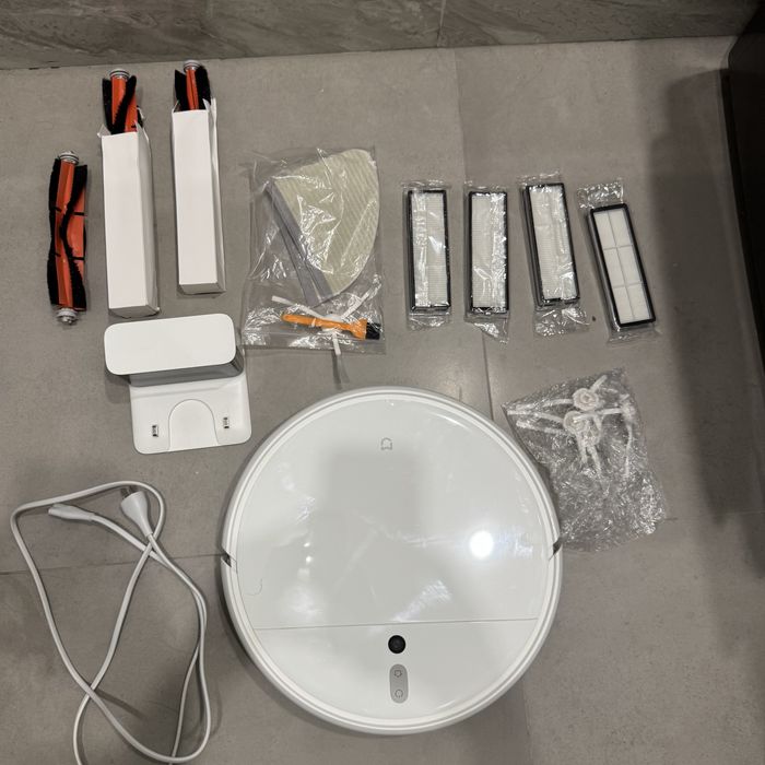 Xiaomi Mi Robot Vacuum-Mop 1C (модель STYTJ01ZHM).