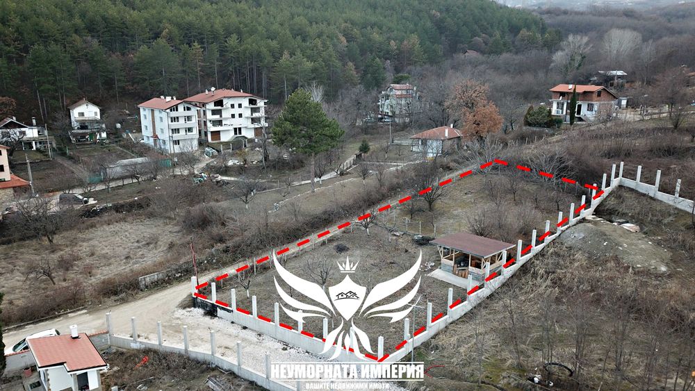 Продавам парцел/земя 900кв.м. в гр.Асеновград, кв.Долни Воден