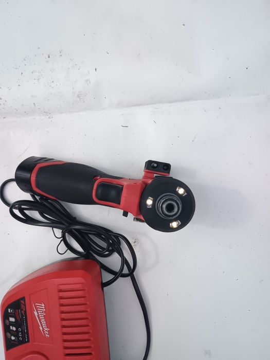 Set milwaukee fid2 și fpd2 , 2 baterii și incarcator