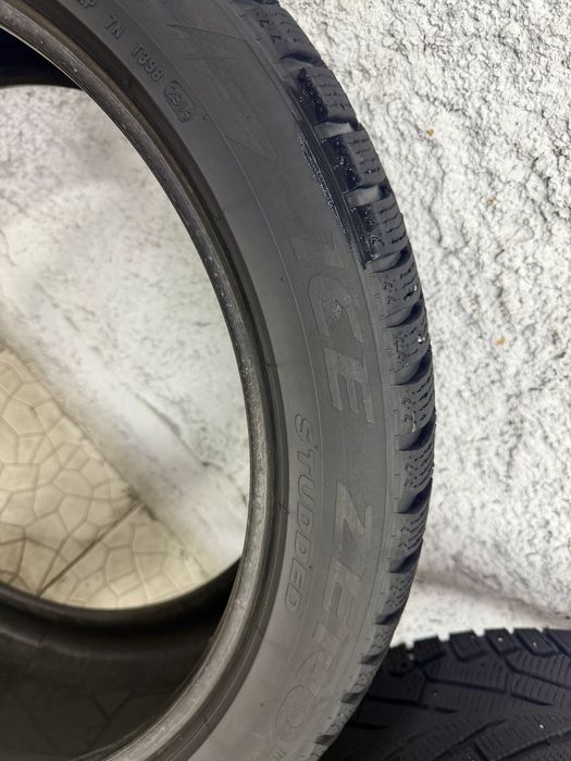 Пара Pirelli Winter Ice Zero
