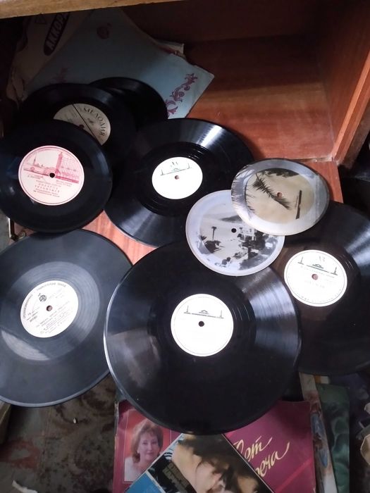 Грампластинки виниловые