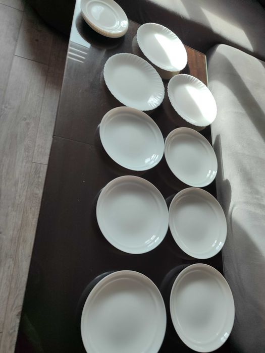 Комплект порцеланови чинии