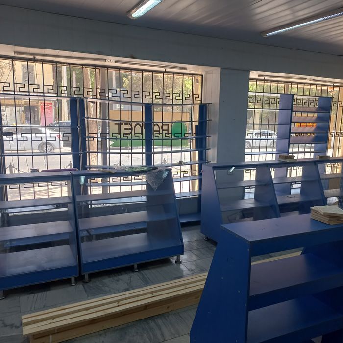 Прилавки б/у продаются