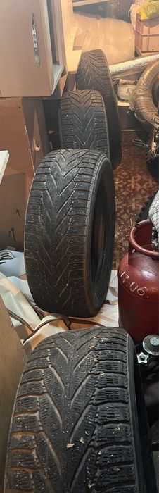 Продам зимнюю резину нокиан
