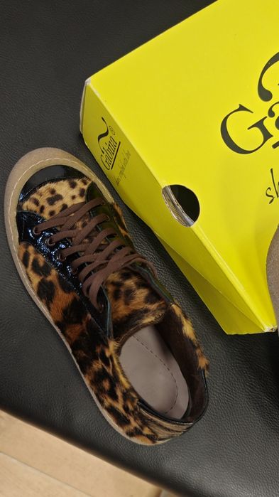 Дамски тигрови боти