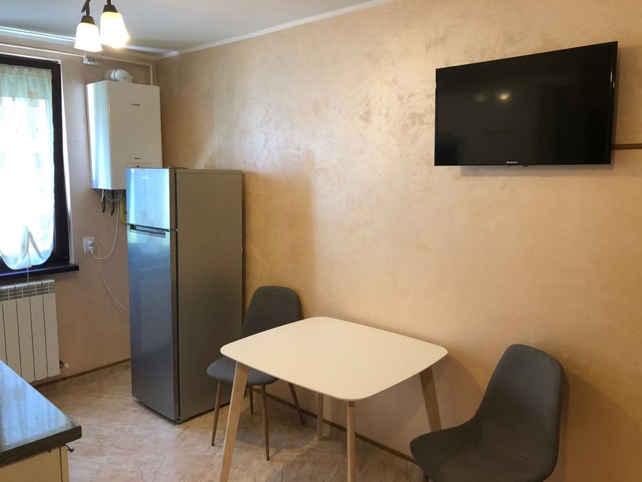 Inchiriez apartament cu 1 camera