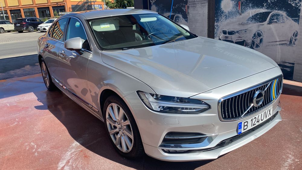 Volvo S90 D4 Inscription 2020 sau schimb