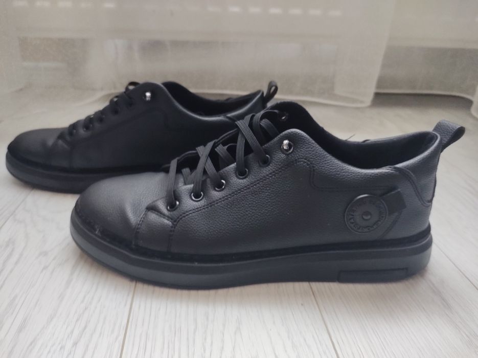 Adidași casual, stare bună - 40 lei