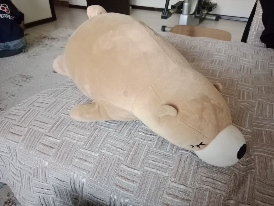 Продам игрушку большую-подушку мишку