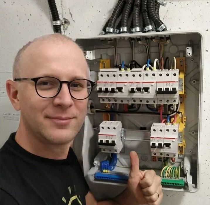 Частный электрик: замена выключателя и розетки, подключение плиты!