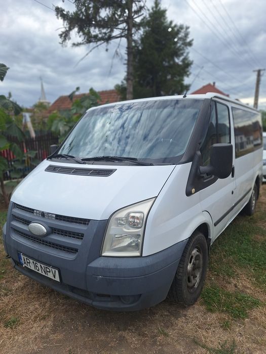 Ford Transit 2.2 disel 9 locuri an 2009
